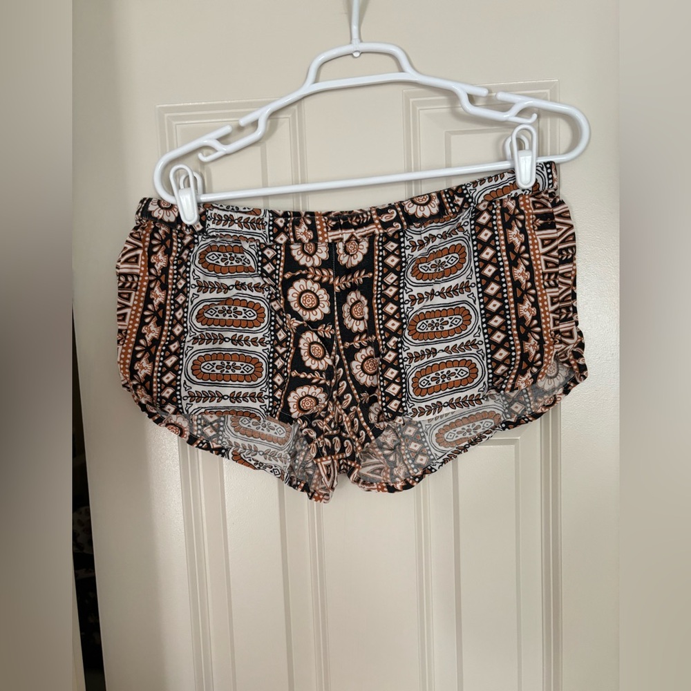 Billabong Tribal Print Rayon Shorts – Boho Surf Style